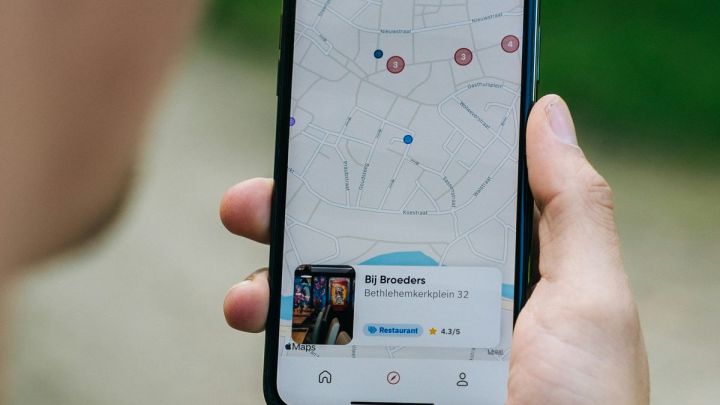 Яндекс Карты и 2ГИС: как бизнесу получать клиентов с карт